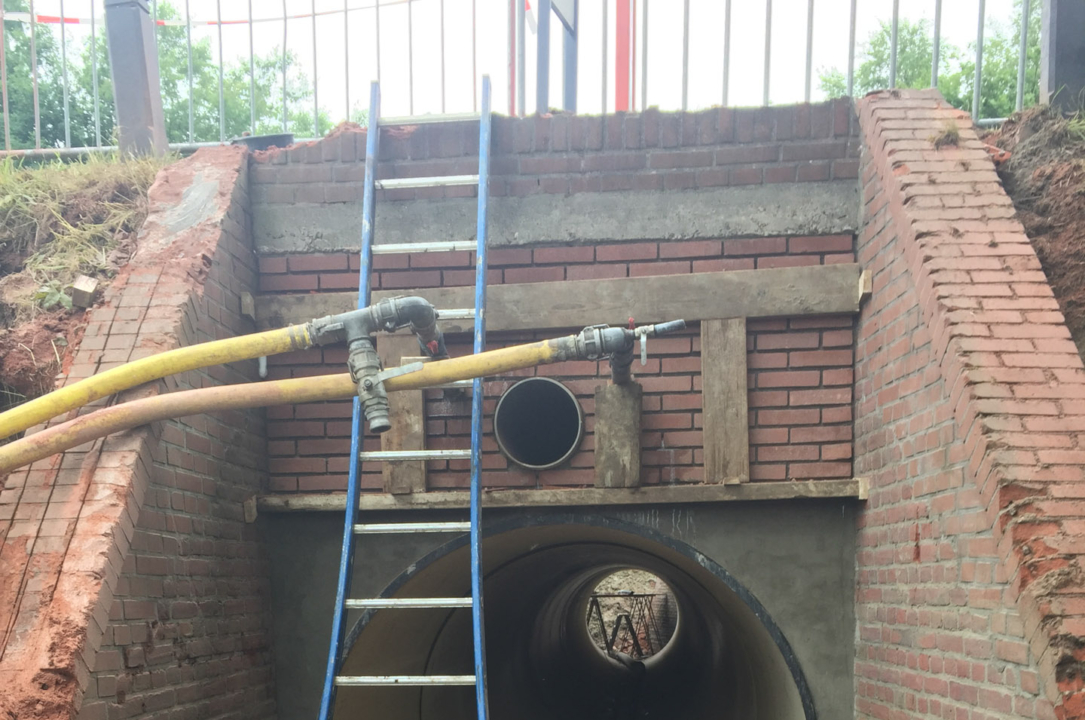 Small-Mantelbuis vullen IMG_2315 Industriële Applicaties